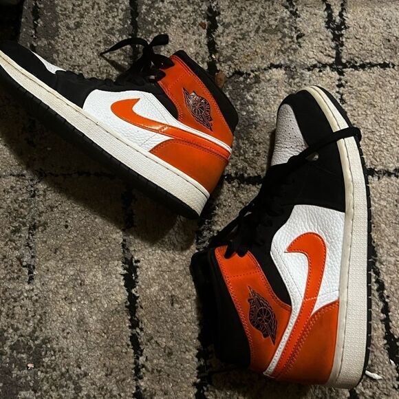 Jordan 1 Mids Nike Jordan 1 Mid PS Black/Starfish-White Shattered Backboard - Picture 1 of 5